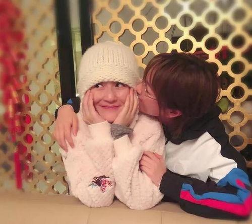 娱乐吃瓜酱爸爸和儿子,娱乐吃瓜酱爸爸与儿子的温馨日常